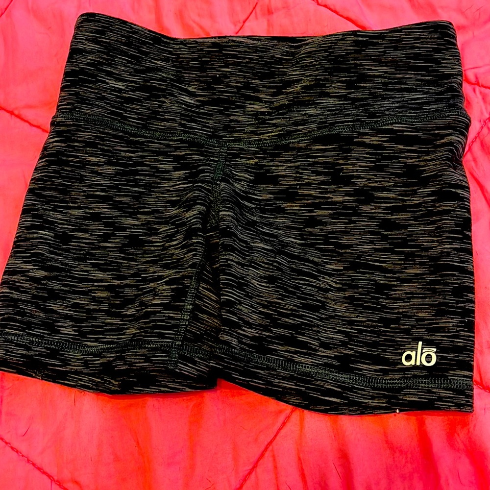 Alo yoga shorties